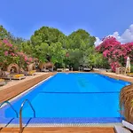 Hotell La Salvia *